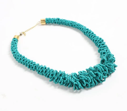Collier multicouche Boho-chic en perles de verre