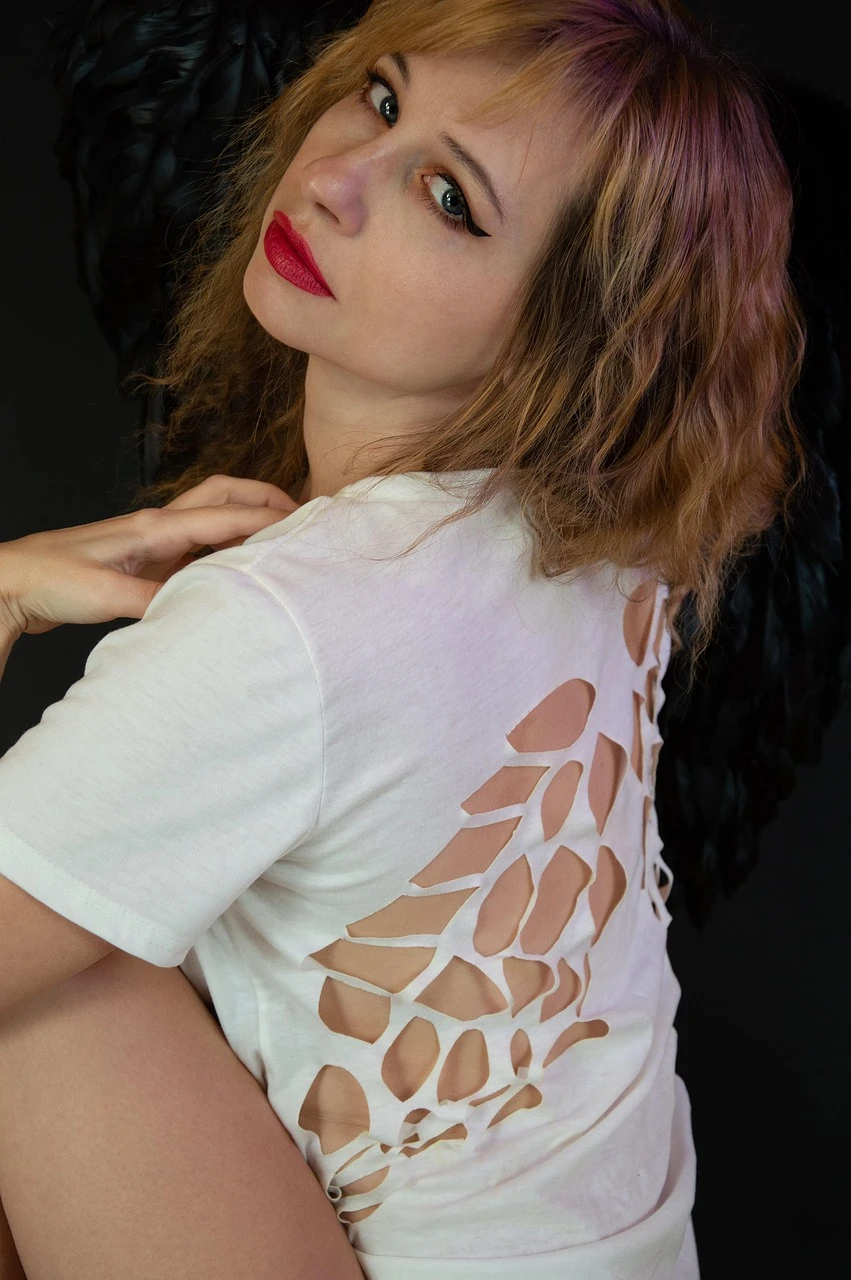 Pisces Dreamer Softstyle T-Shirt - Serene Emotions by Atelier Des Caprices