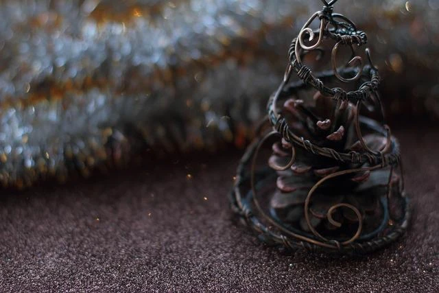 Handcrafted Felt Christmas Ornaments by Indian Artisans