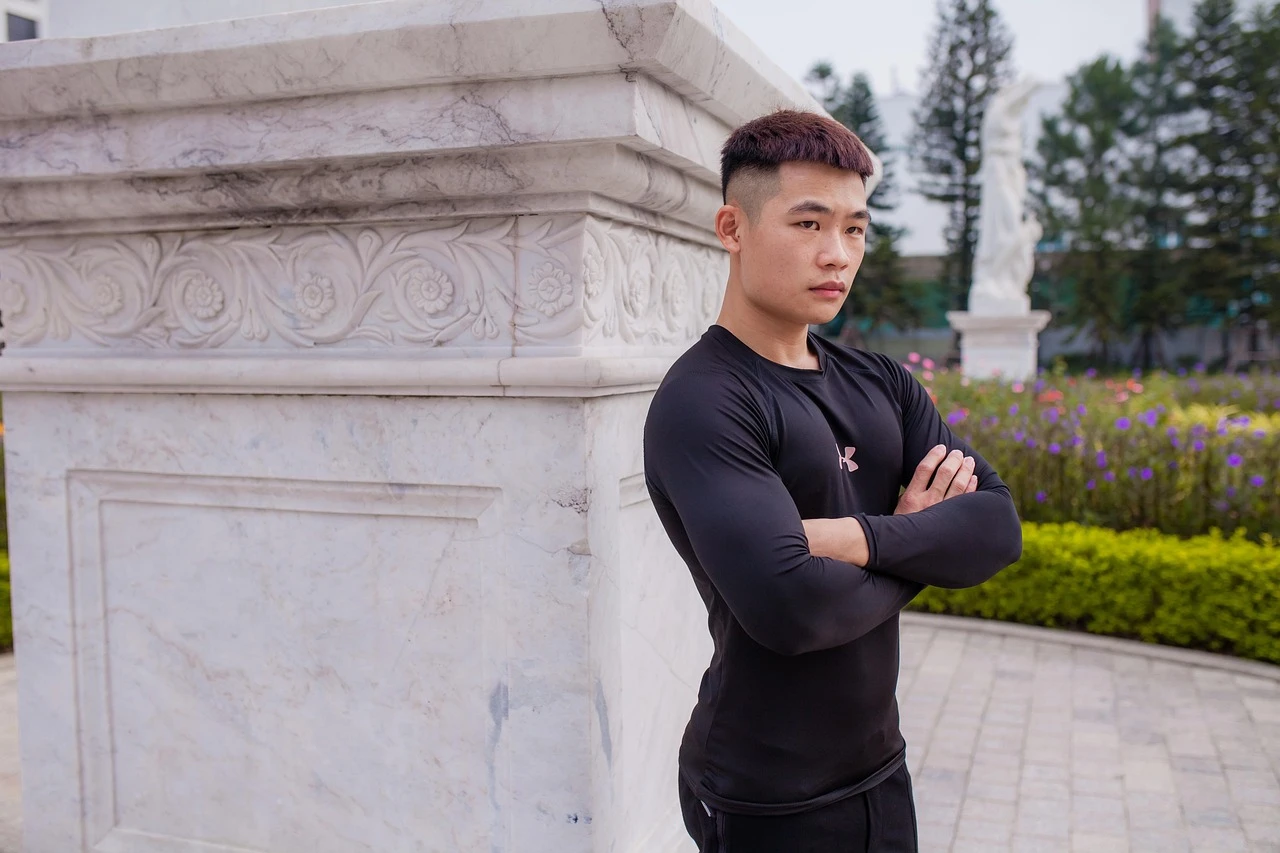 Power Lift: Gym-Inspired Long Sleeve Cotton Tee